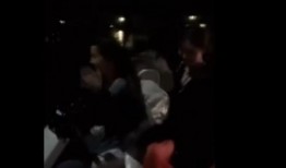 周深吃瓜现场视频,趣味互动引网友热议