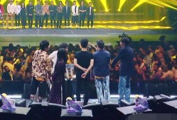 周深吃瓜现场视频,趣味互动引网友热议