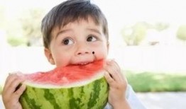 挑战模仿瓜瓜吃瓜视频,揭秘娱乐圈那些事儿