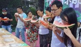 吃瓜比赛搞笑片场,吃瓜比赛搞笑片场欢乐无限