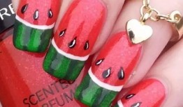 晃晃美甲吃瓜,揭秘网红美甲背后的故事