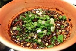 辣椒蘸水吃瓜视频,辣椒蘸水吃瓜新潮流