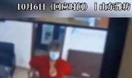 医院女主任吃瓜