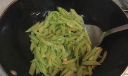 吃哈密瓜辣,甜蜜与刺激的奇妙融合