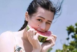 夏天吃瓜女生头像,青春女生头像风采