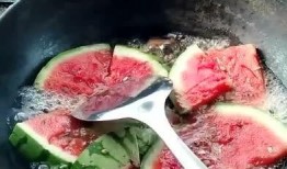 瓜头炒着吃还是调着吃,炒食与调食的味蕾盛宴