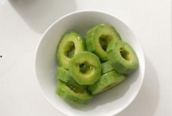 羊角蜜瓜如何炒着吃,夏日清新口感新体验