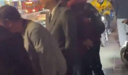 围观吃瓜群众视频,揭秘网络视频中的热门现象