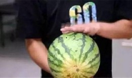 吃瓜的清脆声音,夏日清凉