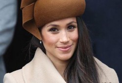 帕尔维娜礼貌吃瓜,吃瓜界的礼貌典范